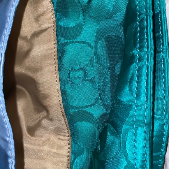 Coach - Picture 9 of 10